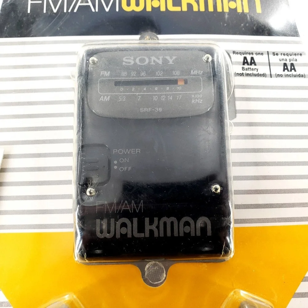 Sony Walkman SRF-49 FM/AM Stereo Radio Brand New Sealed **Damaged Packaging**